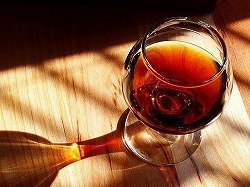 640px-Port_wines-.jpg